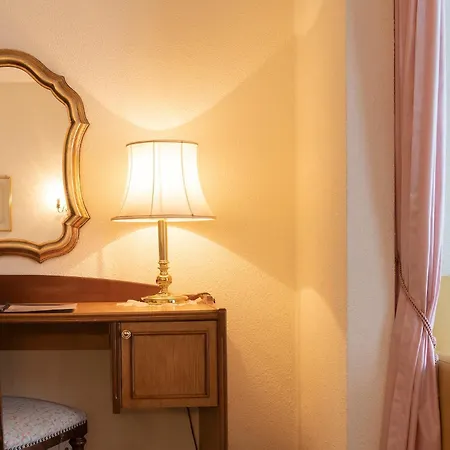 Hotel Seiler Au 4*
